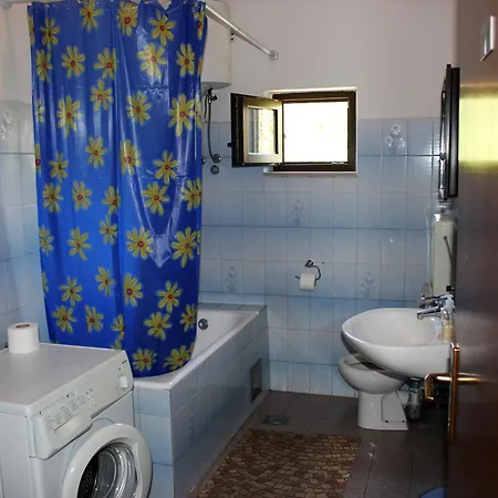 Hostel Azizam